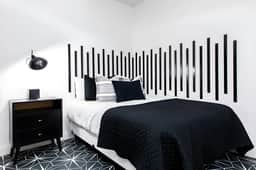 Hollyhock Suite 509: 1 bed/1 bath