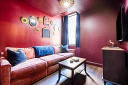 Hollyhock Suite 408: 2 beds/1 bath