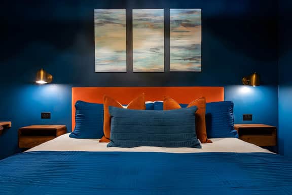 Hollyhock Suite 410: 2 beds/1 bath