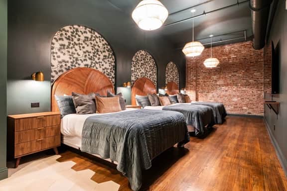 Hollyhock Suite 304: 1 BR/1 BA - Image 3