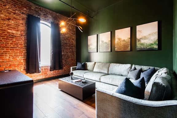 Hollyhock Suite 505: 2 beds/1 bath